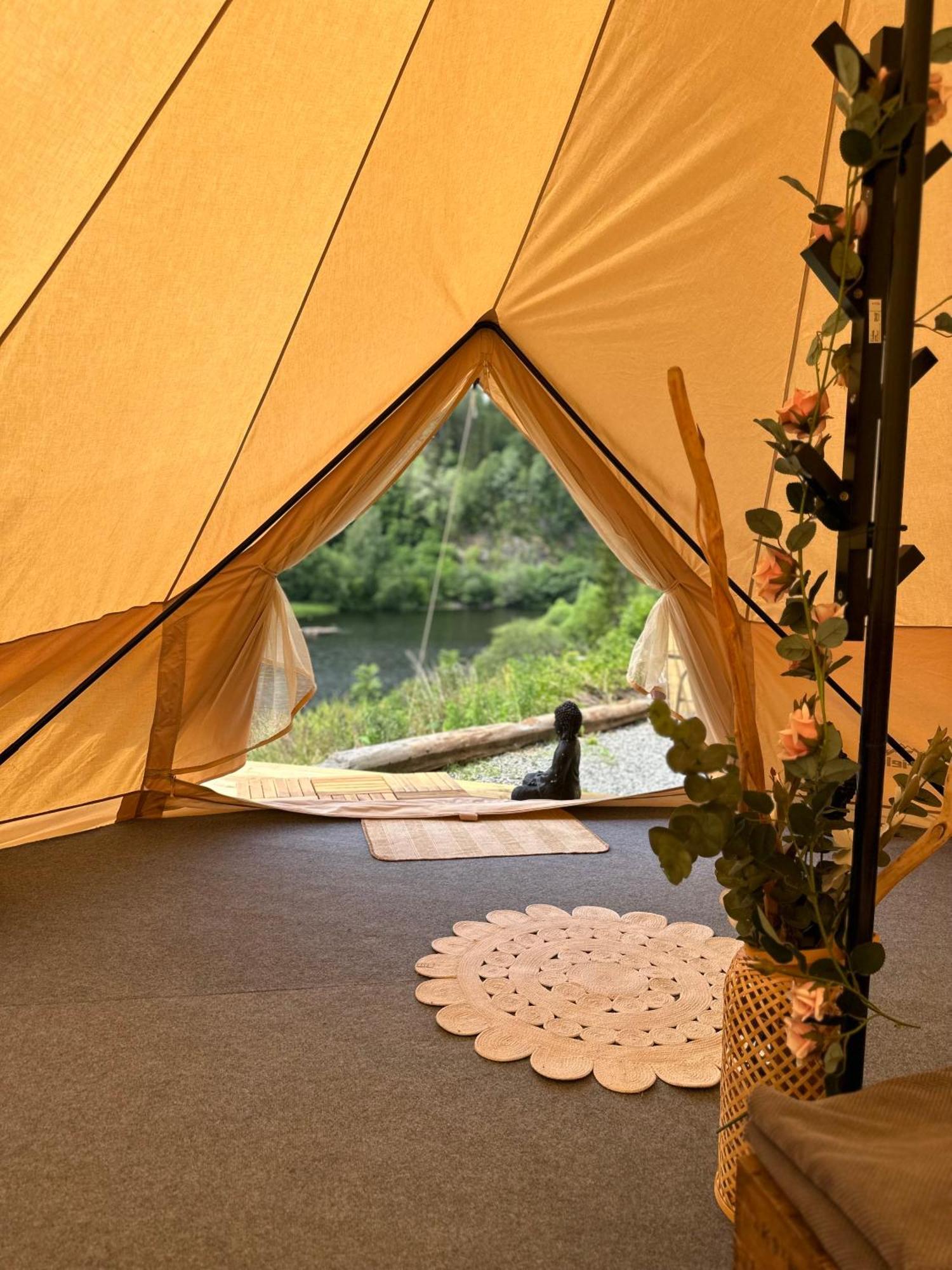 Glamping On Idyllic Lake, Paddle Boards & Rowboat Luxuszelt Porsgrunn